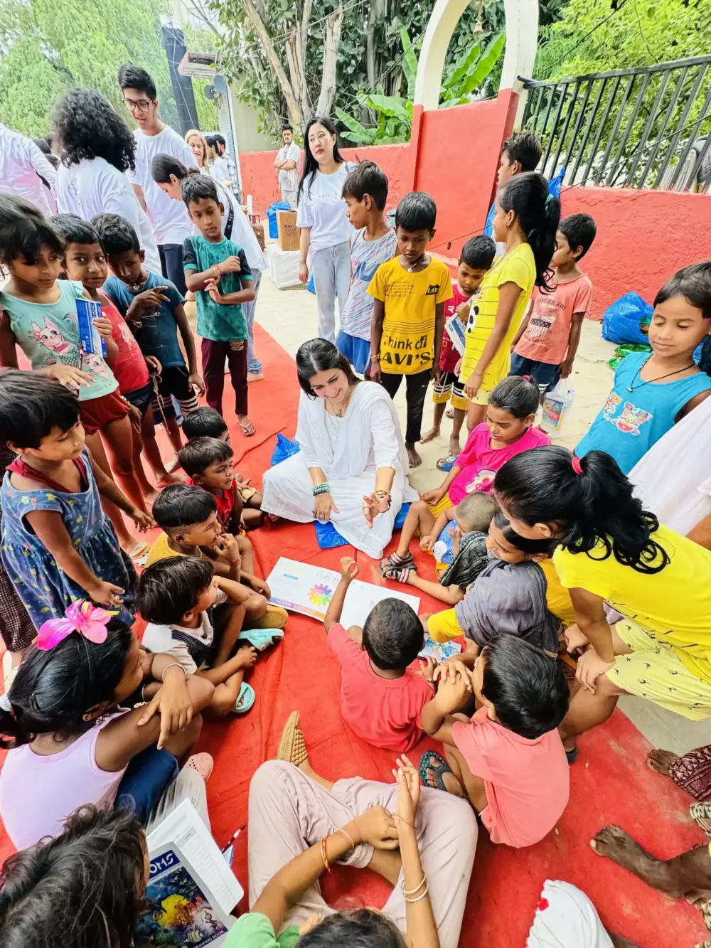 master vani kabir with kids